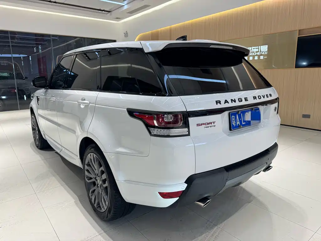 Land Rover Range Rover Sport 2017 3.0 SC V6 HSE DYNAMIC 2018 - thumbnail 4
