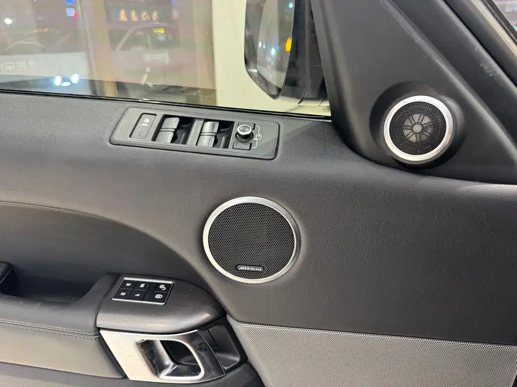 Land Rover Range Rover Sport 2017 3.0 SC V6 HSE DYNAMIC 2018 - thumbnail 17