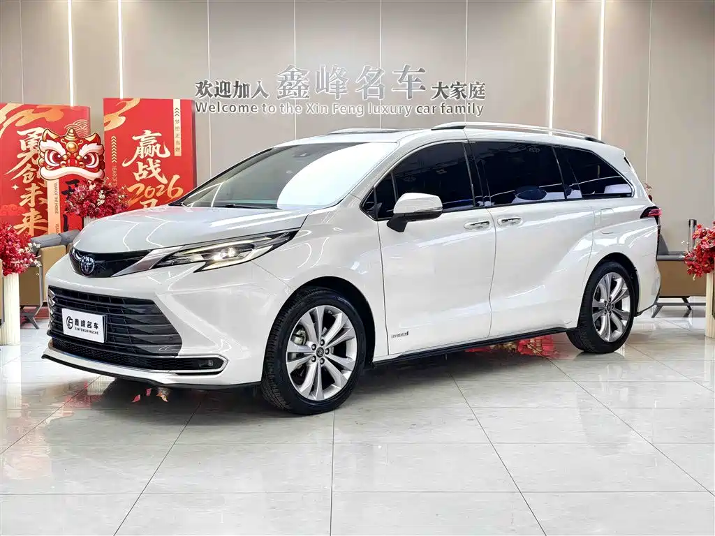 Toyota Toyota Sienna 2021 2.5L Hybrid Premium Edition 2022