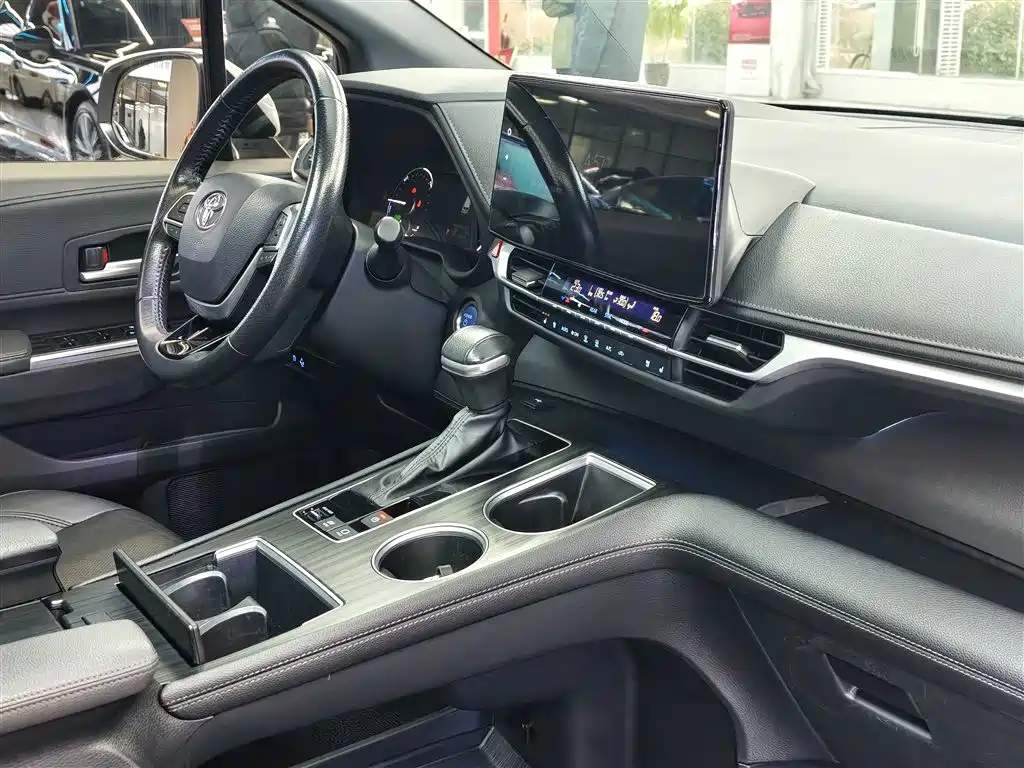 Toyota Toyota Sienna 2021 2.5L Hybrid Premium Edition 2022 - thumbnail 12