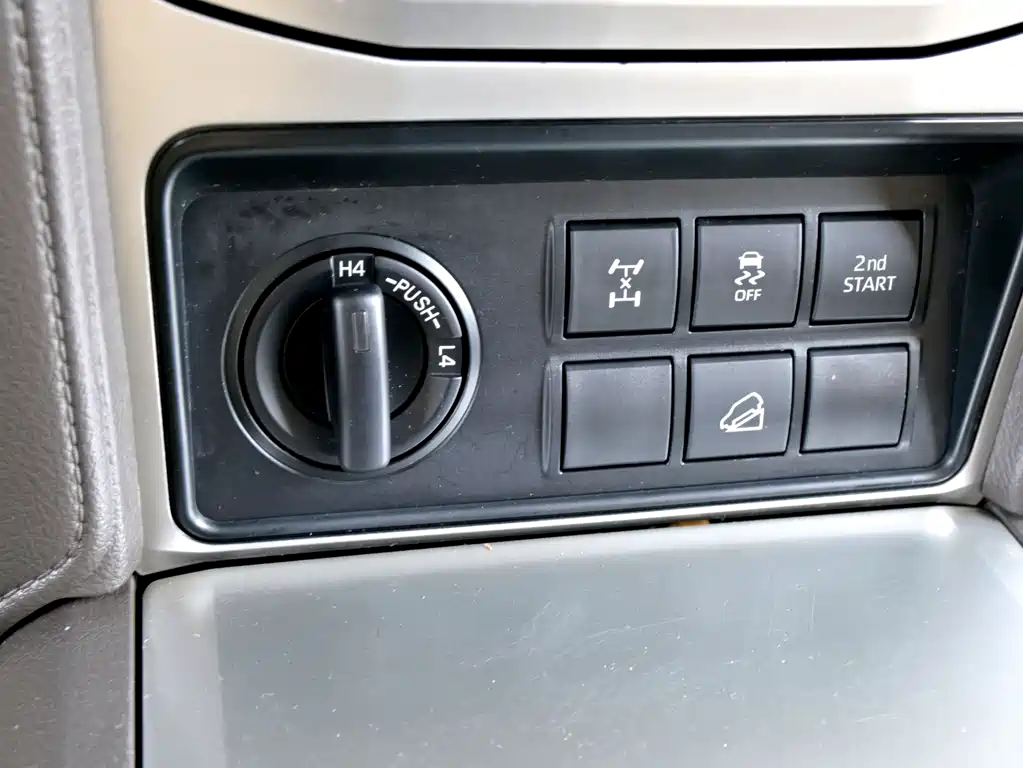 Toyota Toyota Land Cruiser Prado (Imported) 2018 Model 4.0L Middle East Version 2020 - thumbnail 16