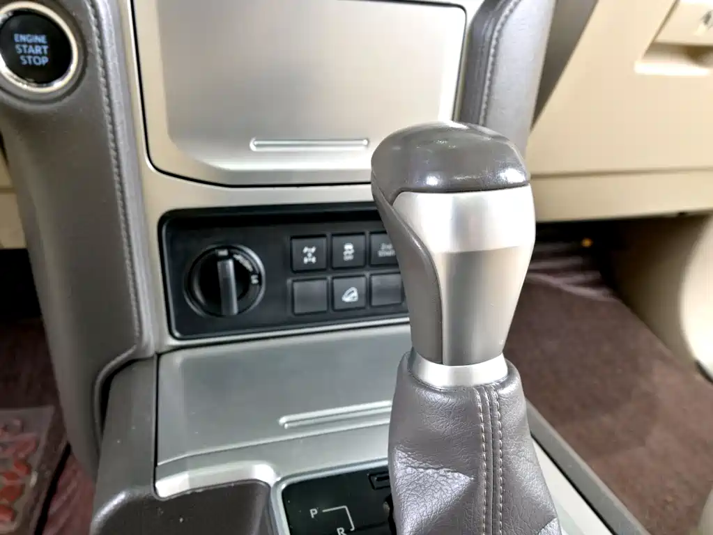 Toyota Toyota Land Cruiser Prado (Imported) 2018 Model 4.0L Middle East Version 2020 - thumbnail 17
