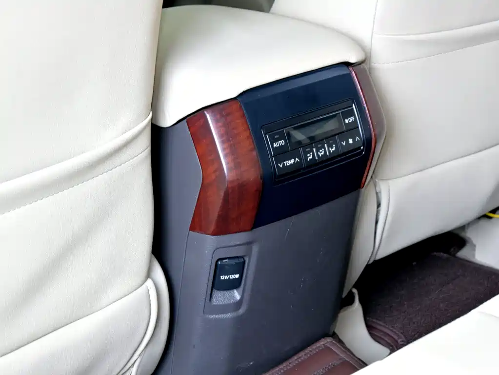 Toyota Toyota Land Cruiser Prado (Imported) 2018 Model 4.0L Middle East Version 2020 - thumbnail 21