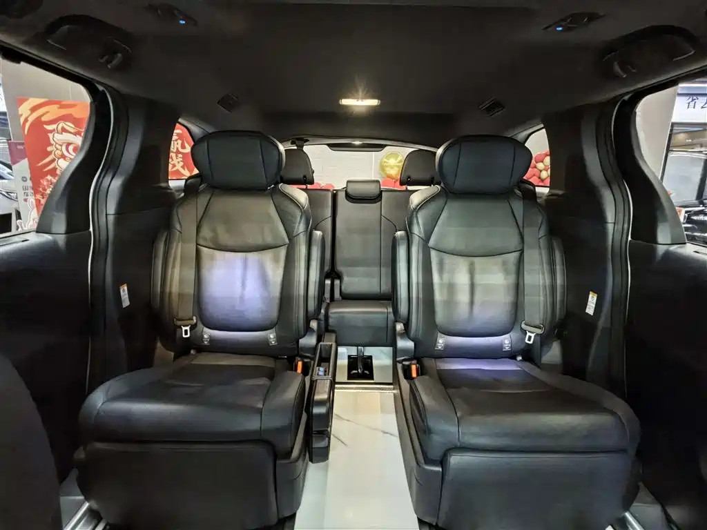Toyota Toyota Sienna 2021 2.5L Hybrid Premium Edition 2022 - thumbnail 25