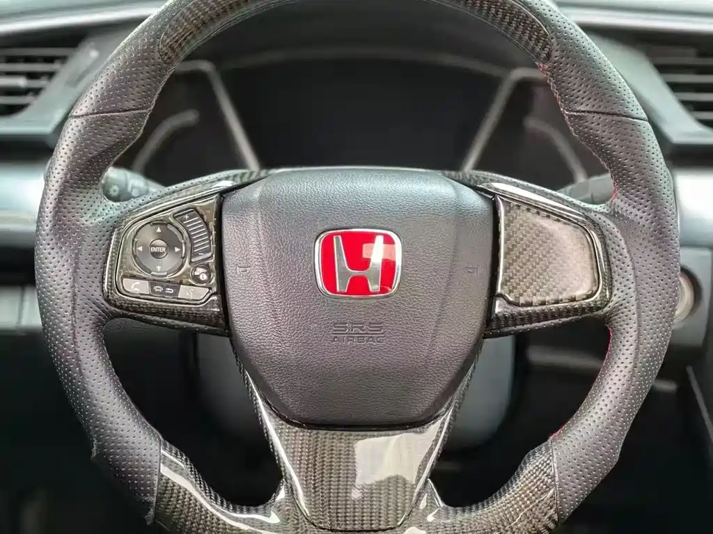 Honda Honda Civic 2016 220TURBO Manual Luxury Edition 2016 - thumbnail 2