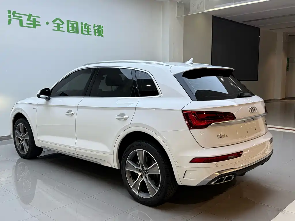 Audi Audi Q5L 2021 45 TFSI Luxury Dynamic Model 2021 - thumbnail 5