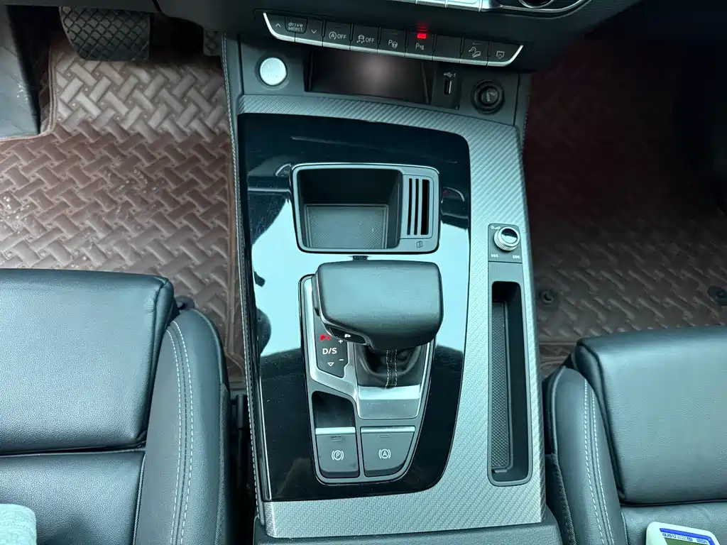 Audi Audi Q5L 2021 45 TFSI Luxury Dynamic Model 2021 - thumbnail 15
