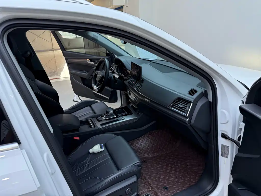 Audi Audi Q5L 2021 45 TFSI Luxury Dynamic Model 2021 - thumbnail 19