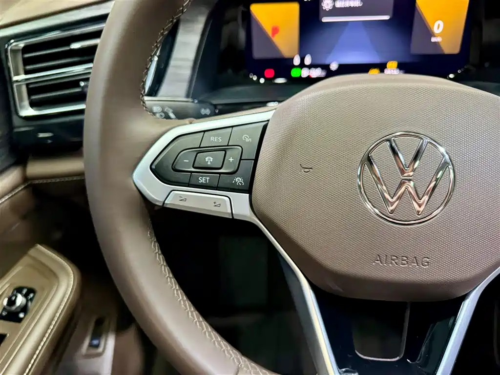 Volkswagen Viloran 2024 380TSI Premium Edition 2024 - thumbnail 14