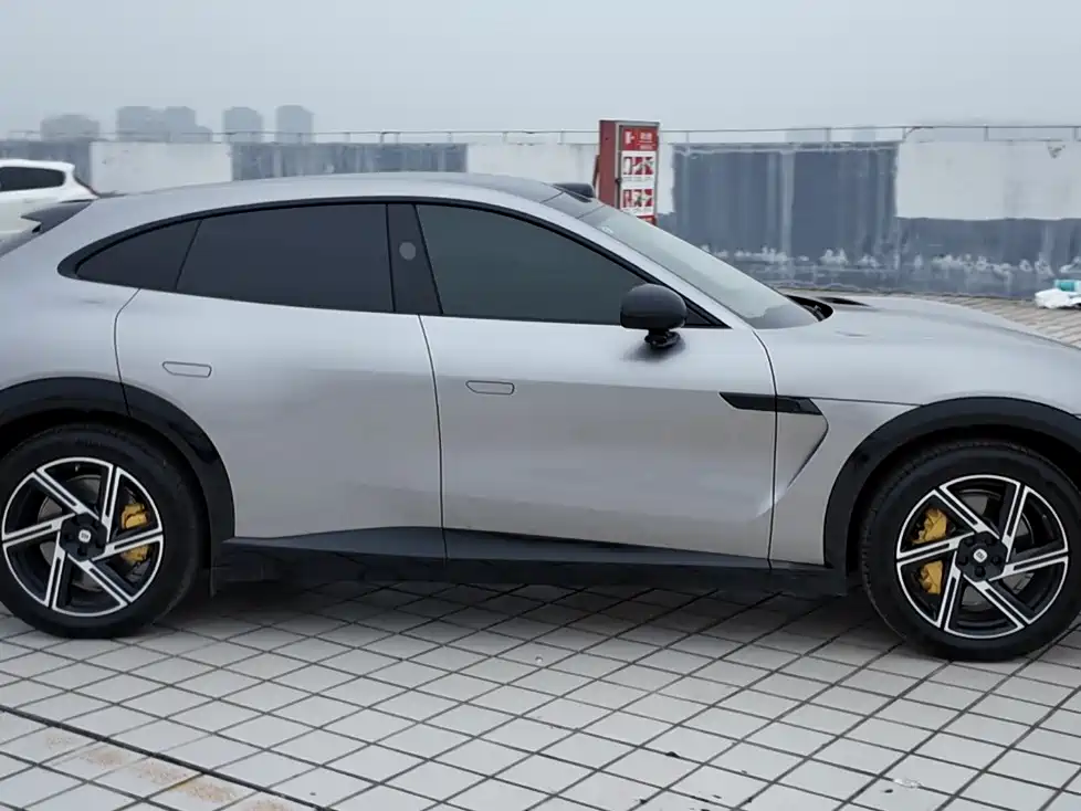 Xiaomi Automobile Xiaomi YU7 2025 Long Range Rear-Wheel Drive Version 2025 - thumbnail 3