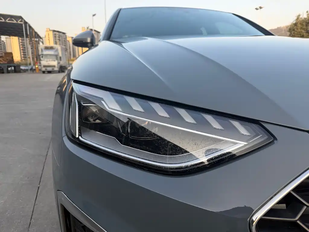 Audi Audi A4L 2022 40 TFSI quattro RS Package Fuel Speed Edition 2022 - thumbnail 4