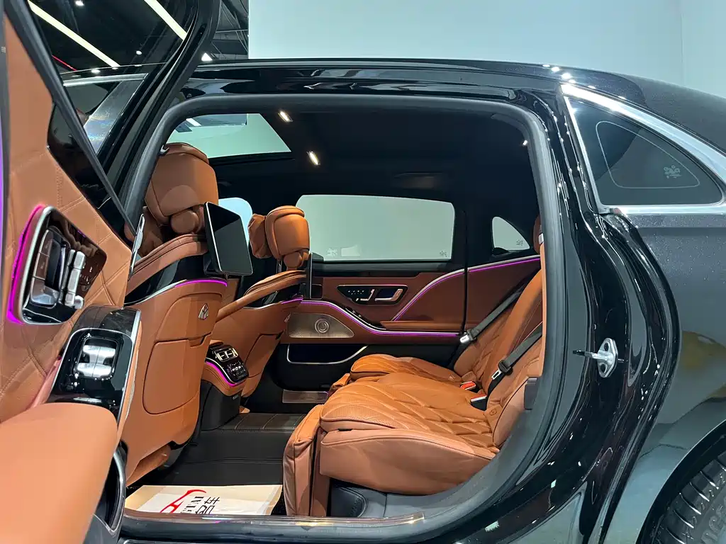 Mercedes-Benz Maybach S-Class 2021 S 480 4MATIC 2022 - thumbnail 15