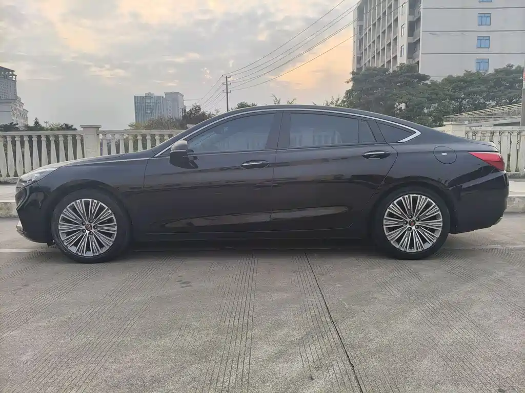 Hongqi Hongqi H5 2022 Classic 1.8T Automatic Smart Connectivity Flag Enjoyment Edition 2021 - thumbnail 4