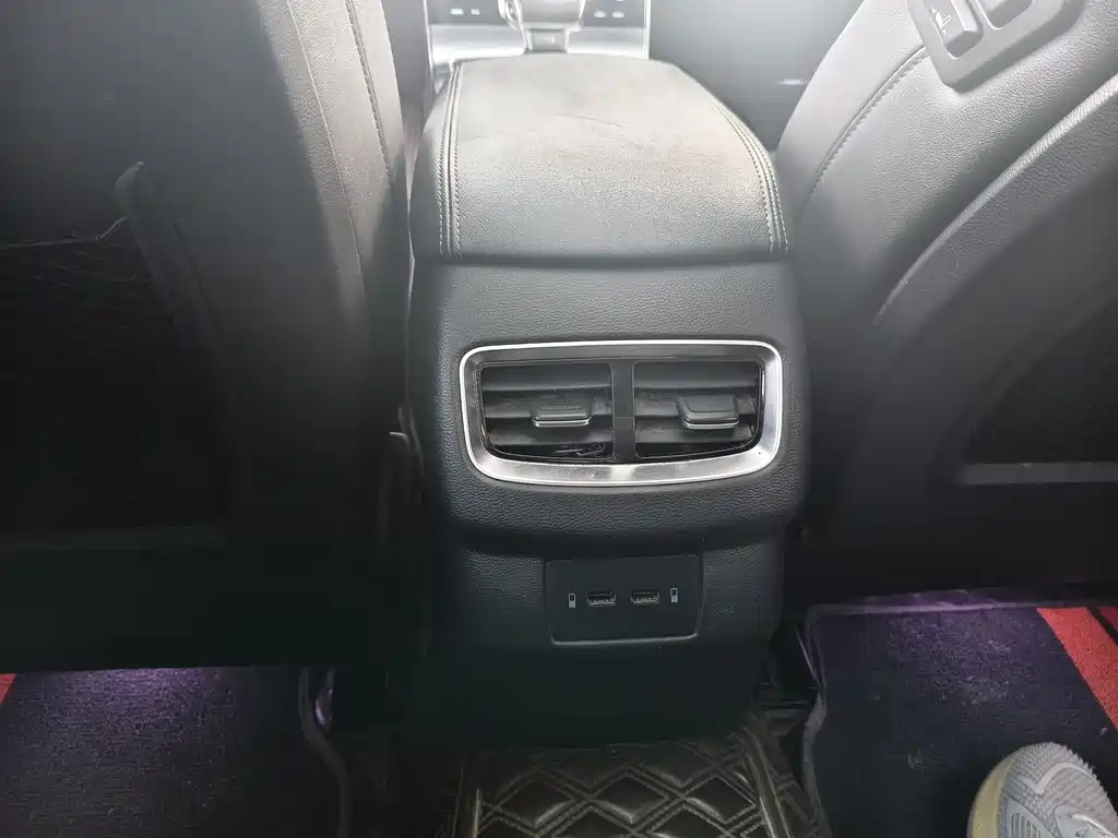 Hongqi Hongqi H5 2022 Classic 1.8T Automatic Smart Connectivity Flag Enjoyment Edition 2021 - thumbnail 12