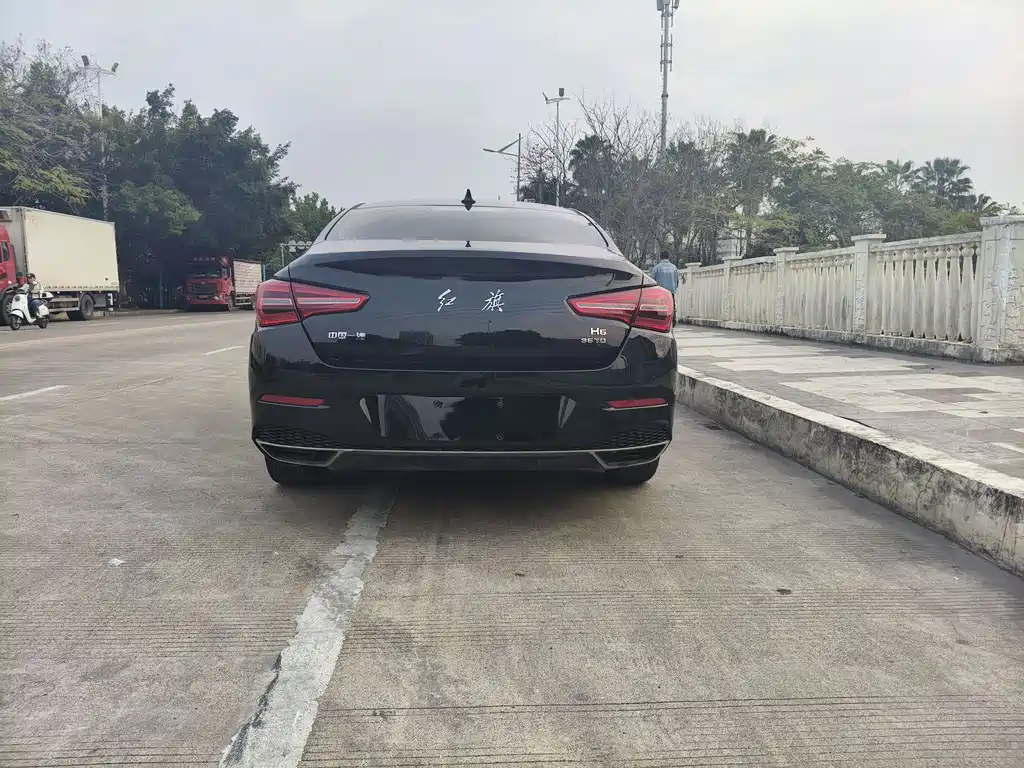 Hongqi Hongqi H5 2022 Classic 1.8T Automatic Smart Connectivity Flag Enjoyment Edition 2021 - thumbnail 20