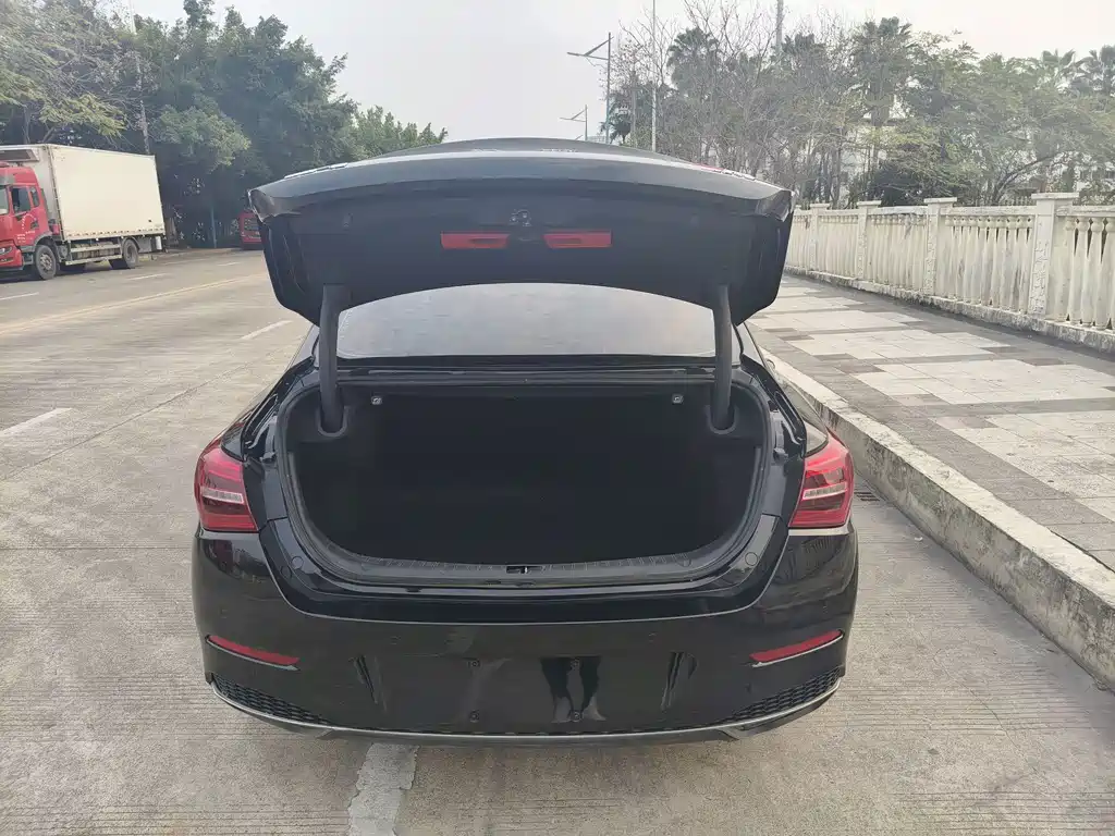 Hongqi Hongqi H5 2022 Classic 1.8T Automatic Smart Connectivity Flag Enjoyment Edition 2021 - thumbnail 22