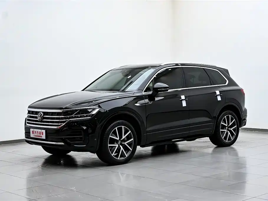 Volkswagen Volkswagen Touareg 2023 3.0TSI R-Line Sport Package 2025 - thumbnail 2