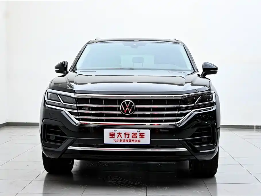 Volkswagen Volkswagen Touareg 2023 3.0TSI R-Line Sport Package 2025 - thumbnail 3