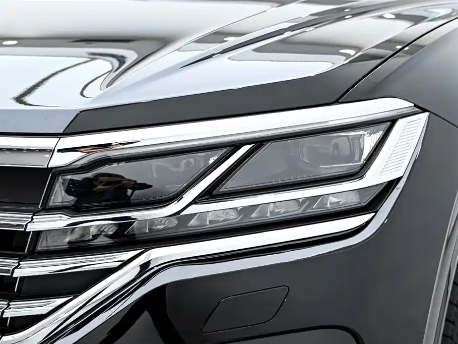 Volkswagen Volkswagen Touareg 2023 3.0TSI R-Line Sport Package 2025 - thumbnail 10