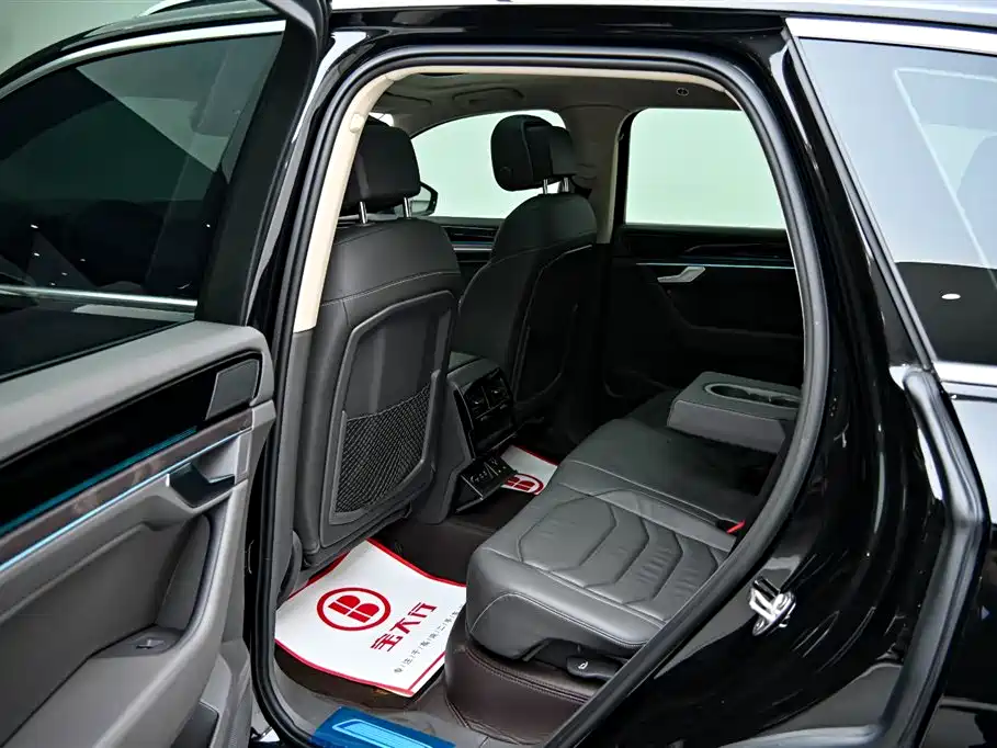 Volkswagen Volkswagen Touareg 2023 3.0TSI R-Line Sport Package 2025 - thumbnail 13