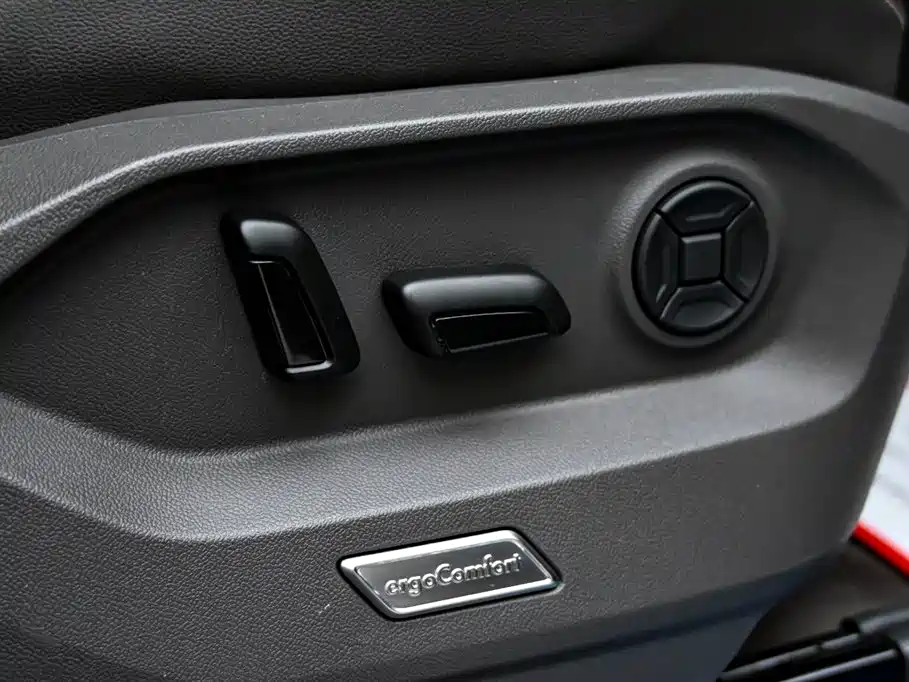 Volkswagen Volkswagen Touareg 2023 3.0TSI R-Line Sport Package 2025 - thumbnail 28