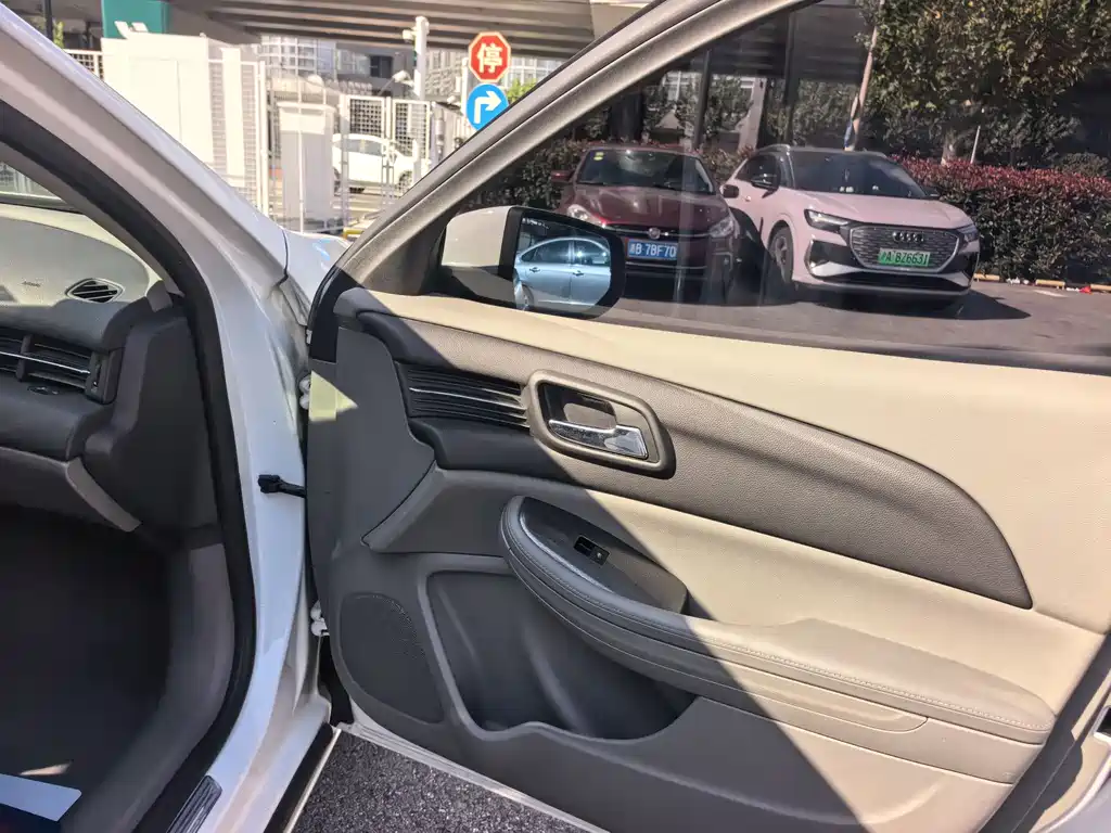 Chevrolet Malibu 2013 2.0L Automatic Luxury Edition 2013 - thumbnail 11
