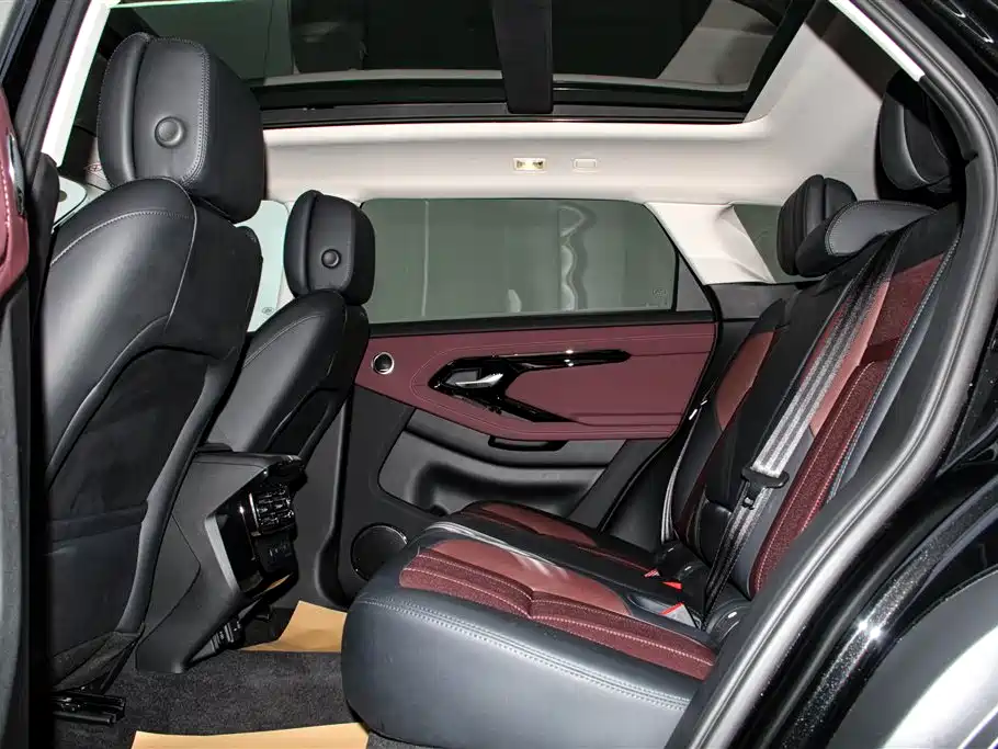 Land Rover Range Rover Evoque 2024 Range Rover Evoque L SE Prestige Light Edition 2025 - thumbnail 19
