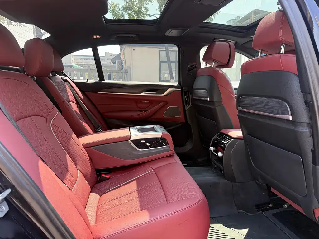 BMW BMW 5 Series 2022 530Li Luxury M Sport Package 2022 - thumbnail 15