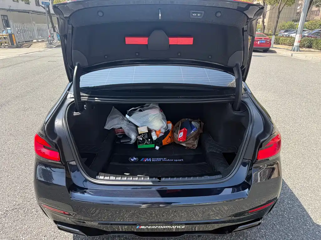 BMW BMW 5 Series 2022 530Li Luxury M Sport Package 2022 - thumbnail 17