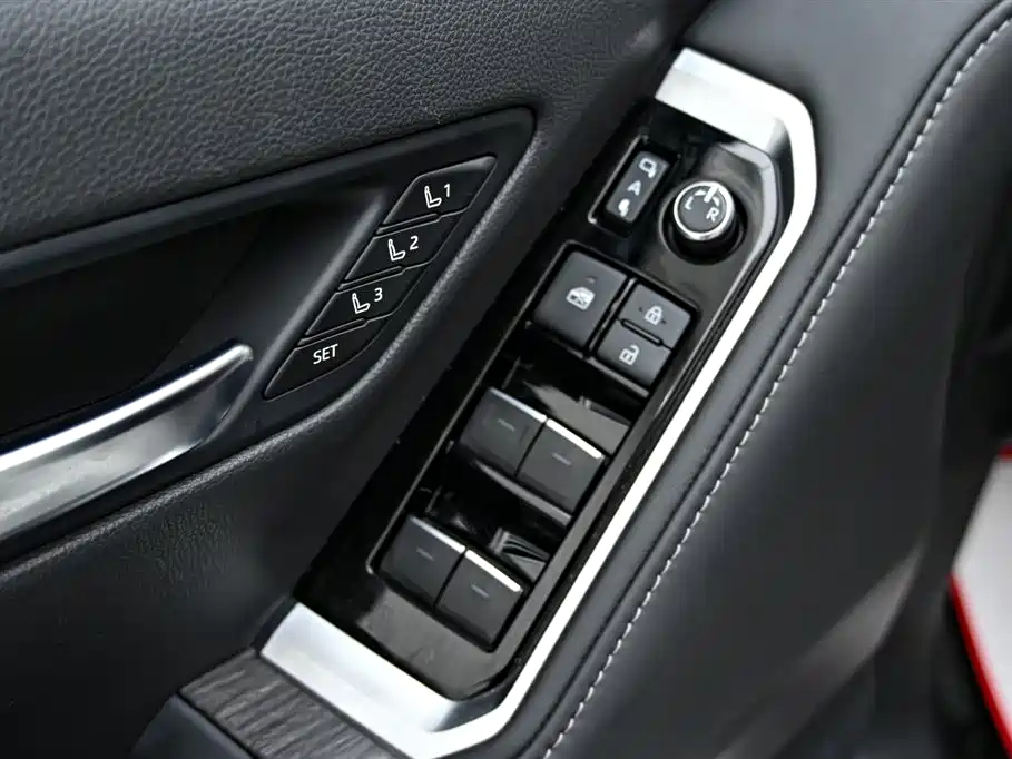 Toyota Land Cruiser (Imported) 2023 Model 3.5T GR-Sport 2024 - thumbnail 22