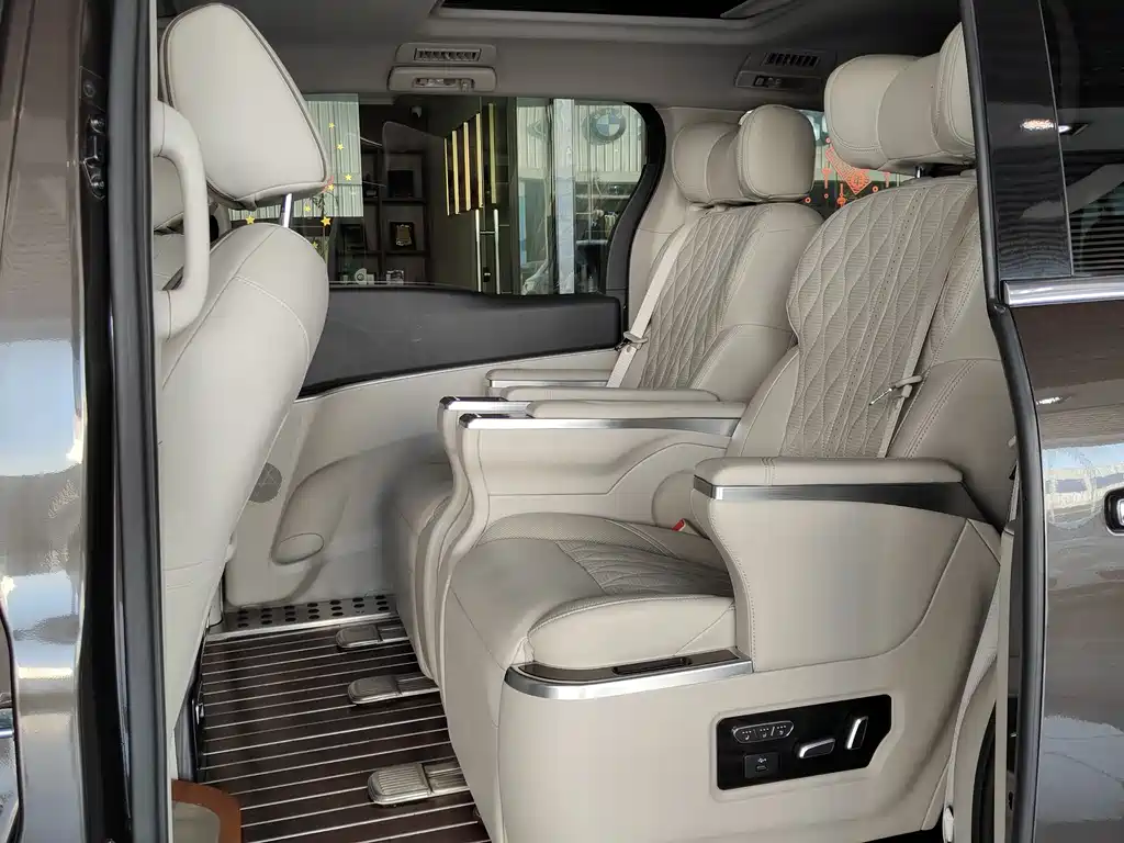 Buick Buick GL8 2020 Land Business Class 652T Premium Edition 2020 - thumbnail 4