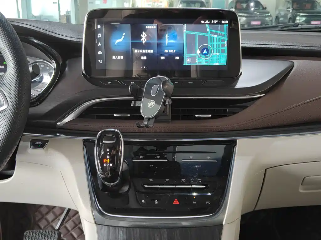 Buick Buick GL8 2020 Land Business Class 652T Premium Edition 2020 - thumbnail 8