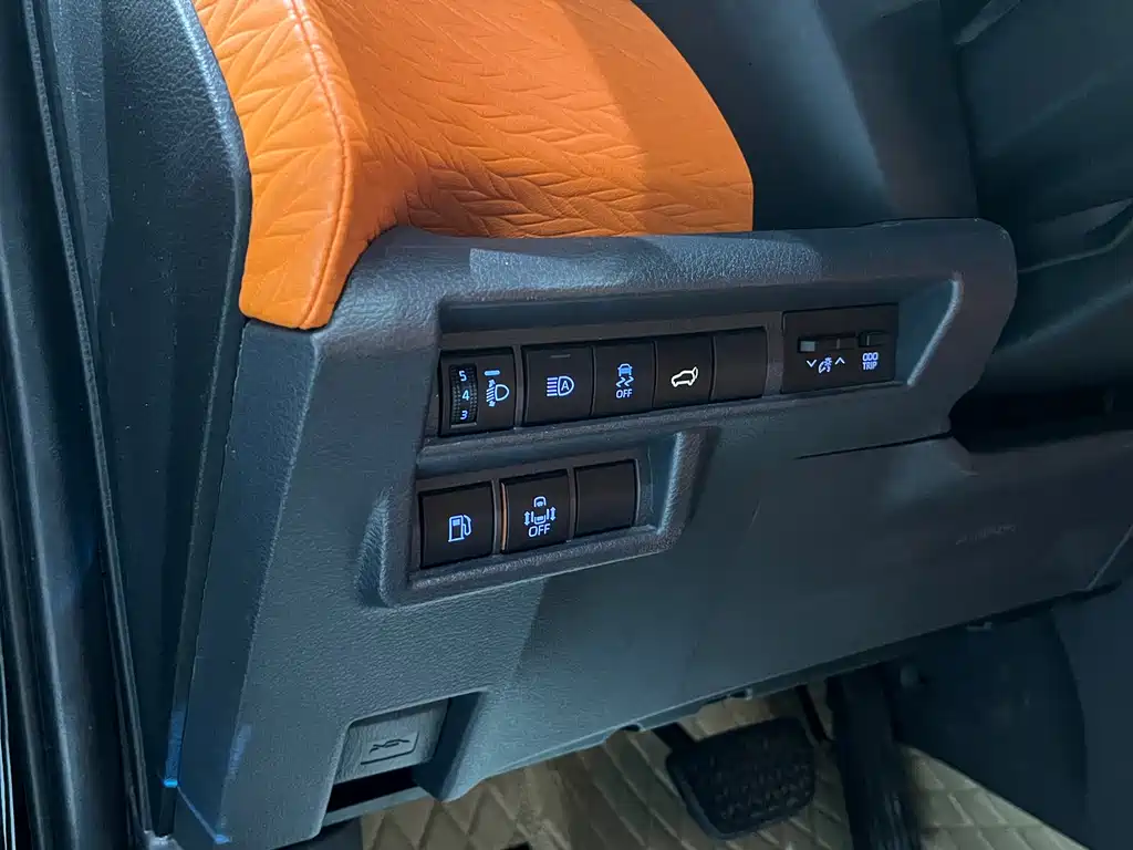 Toyota Toyota Sienna 2021 2.5L Hybrid LE 2022 - thumbnail 9