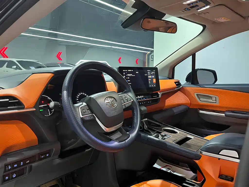 Toyota Toyota Sienna 2021 2.5L Hybrid LE 2022 - thumbnail 10