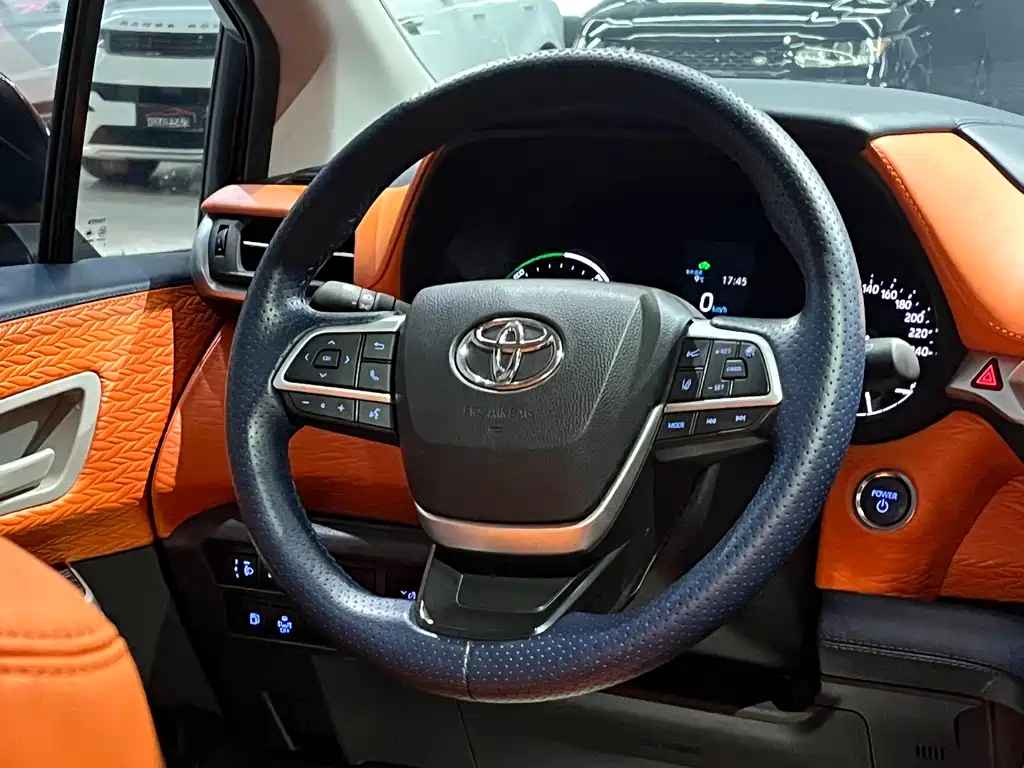 Toyota Toyota Sienna 2021 2.5L Hybrid LE 2022 - thumbnail 18