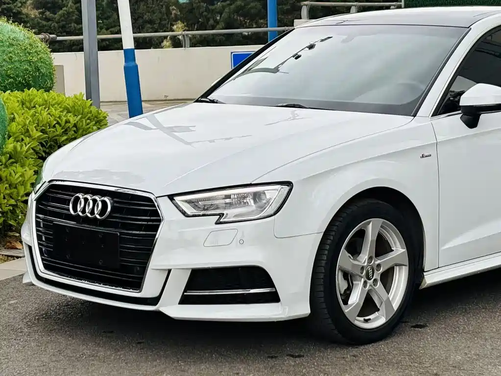 Audi Audi A3 2018 30th Anniversary Edition Sportback 35 TFSI Fashion Model 2018 - thumbnail 14