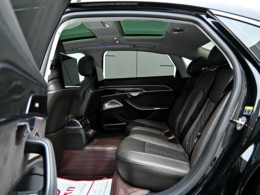 Audi Audi A8 2023 A8L 50 TFSI quattro Premium Selection 2023 - thumbnail 11