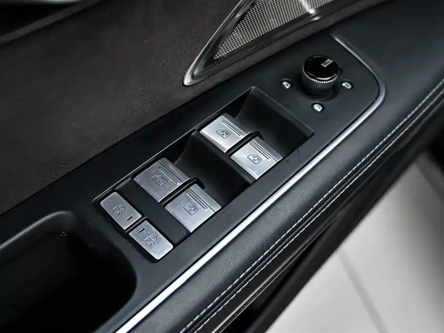 Audi Audi A8 2023 A8L 50 TFSI quattro Premium Selection 2023 - thumbnail 22