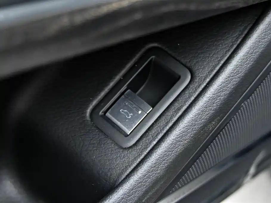 Audi Audi A8 2023 A8L 50 TFSI quattro Premium Selection 2023 - thumbnail 23