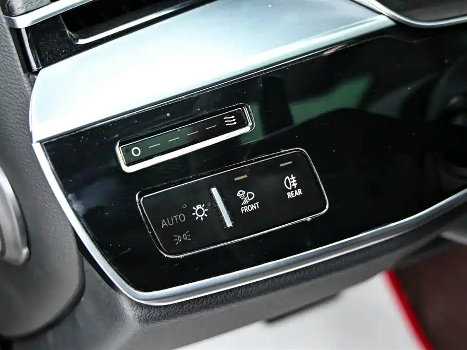 Audi Audi A8 2023 A8L 50 TFSI quattro Premium Selection 2023 - thumbnail 25