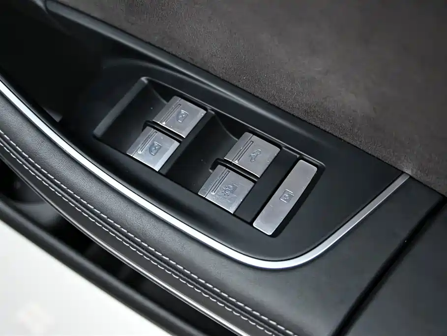 Audi Audi A8 2023 A8L 50 TFSI quattro Premium Selection 2023 - thumbnail 26