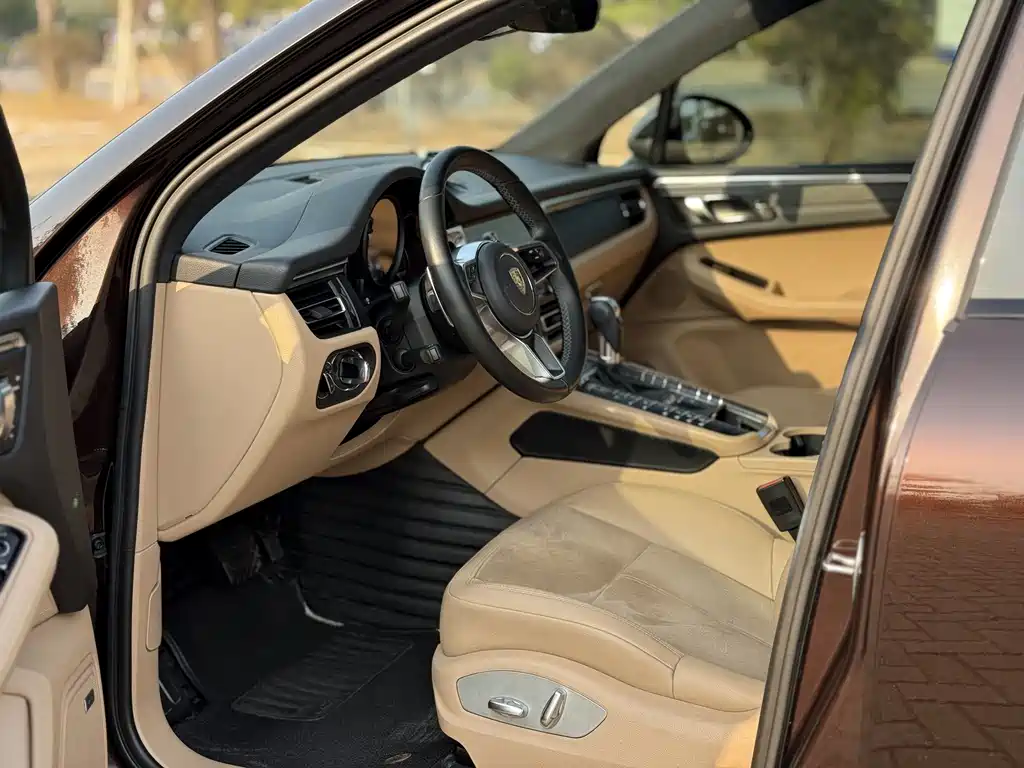 Porsche Porsche Macan 2021 Macan 2.0T 2021 - thumbnail 4
