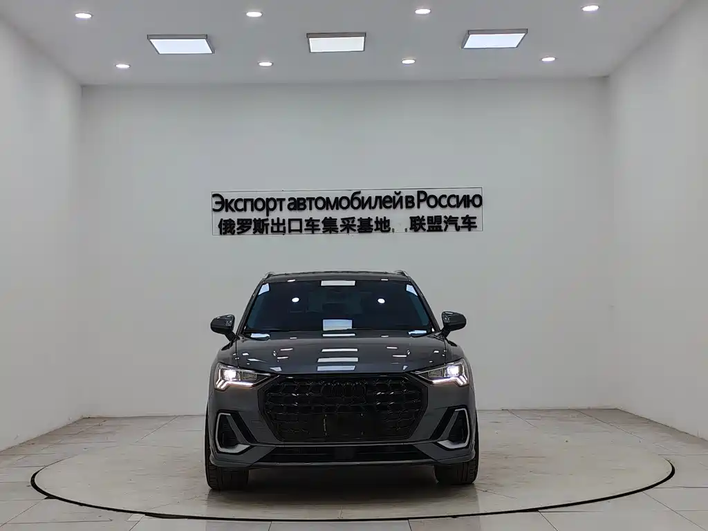 Audi Audi Q3 2022 35 TFSI Fashion Dynamic Edition 2022 - thumbnail 2