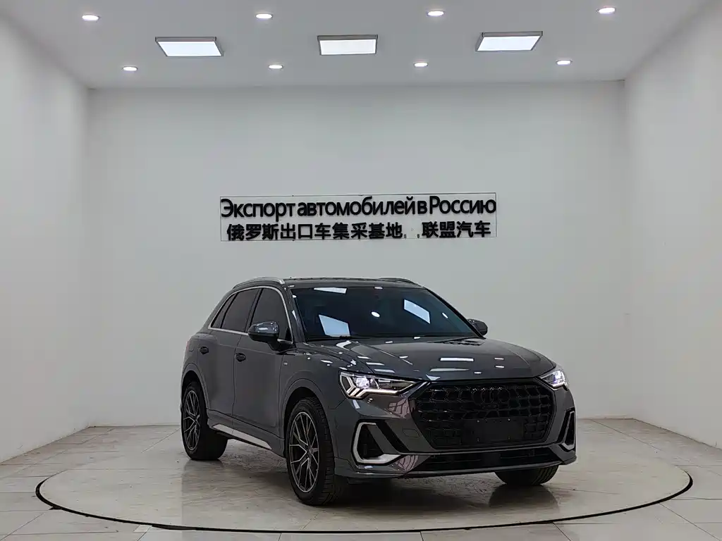 Audi Audi Q3 2022 35 TFSI Fashion Dynamic Edition 2022 - thumbnail 3