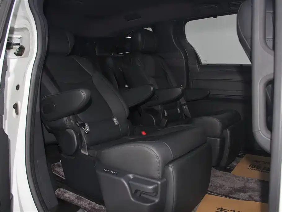 Toyota Toyota Sienna 2023 2.5L Hybrid Premium Edition 2023 - thumbnail 27