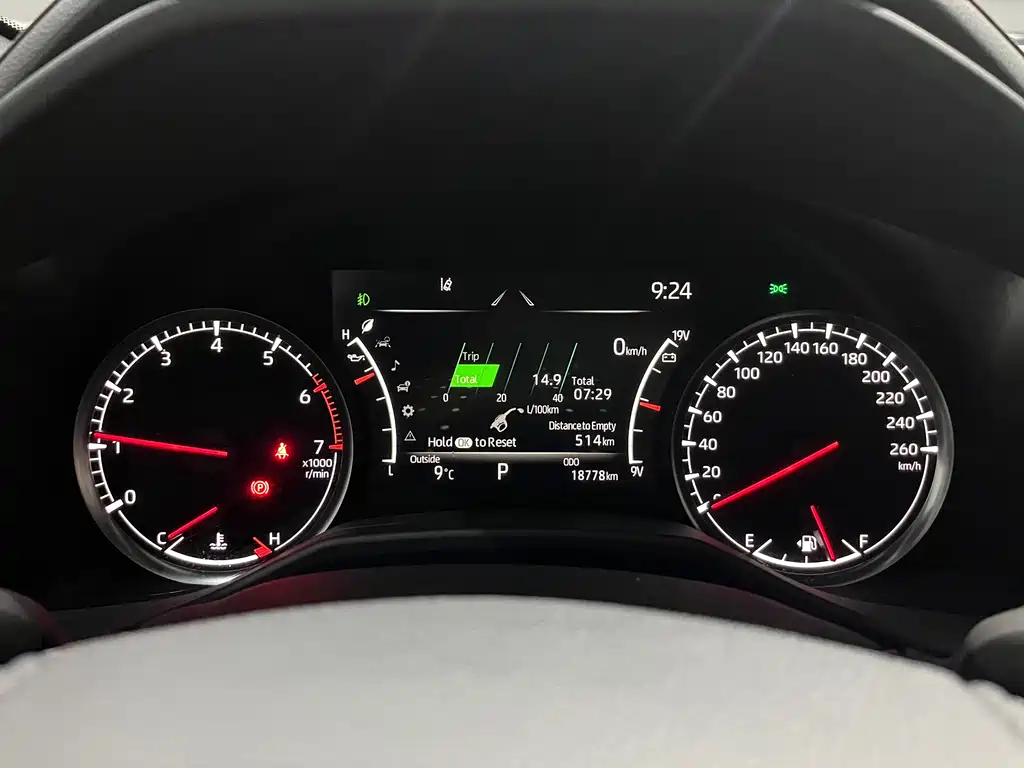 Toyota Land Cruiser (Imported) 2022 Model 3.5T Automatic 2023 - thumbnail 5