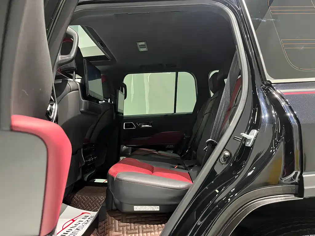 Toyota Land Cruiser (Imported) 2022 Model 3.5T Automatic 2023 - thumbnail 13