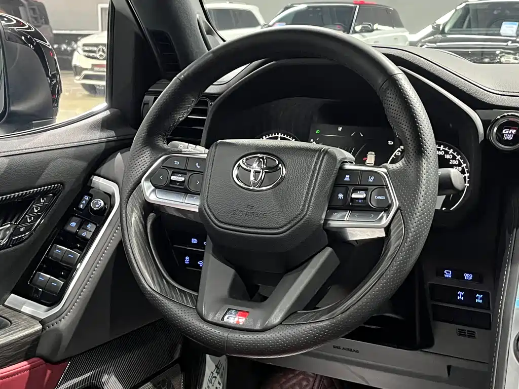 Toyota Land Cruiser (Imported) 2022 Model 3.5T Automatic 2023 - thumbnail 20