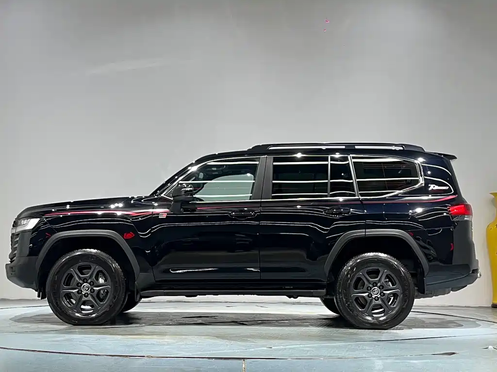 Toyota Land Cruiser (Imported) 2022 Model 3.5T Automatic 2023 - thumbnail 25