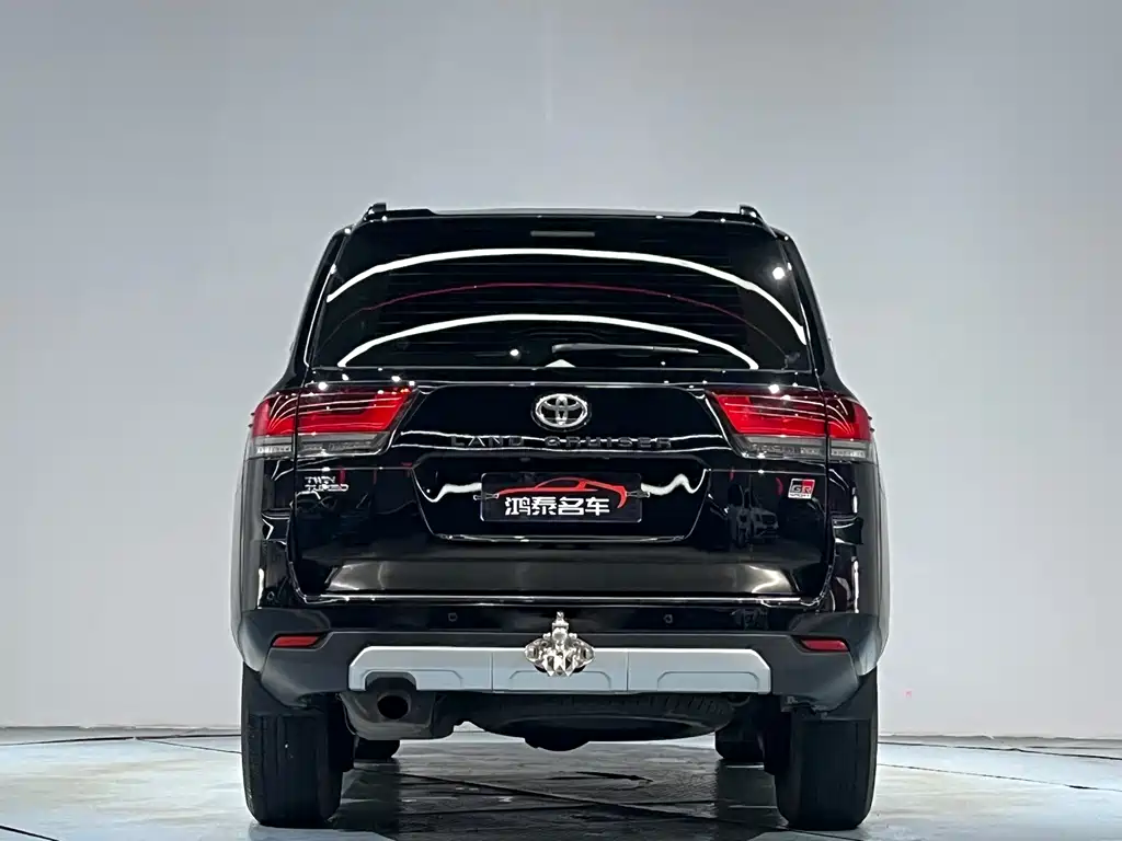 Toyota Land Cruiser (Imported) 2022 Model 3.5T Automatic 2023 - thumbnail 26